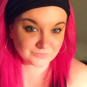 Meet your Posher, Dana